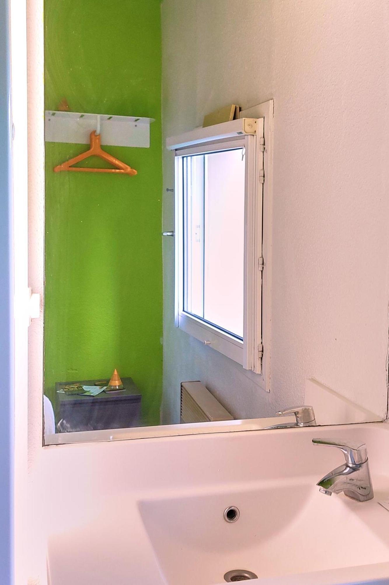 Hotel La Voile Bleue La Richardais Room photo